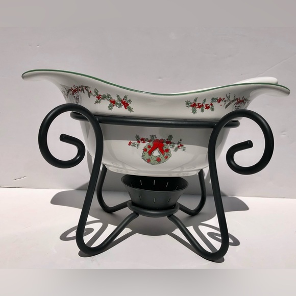 PFALZGRAFF HOLIDAY GRAVY SERVER W/LADLE & METAL STAND CHRISTMAS FINISH GLOSSY 45 - Picture 3 of 9